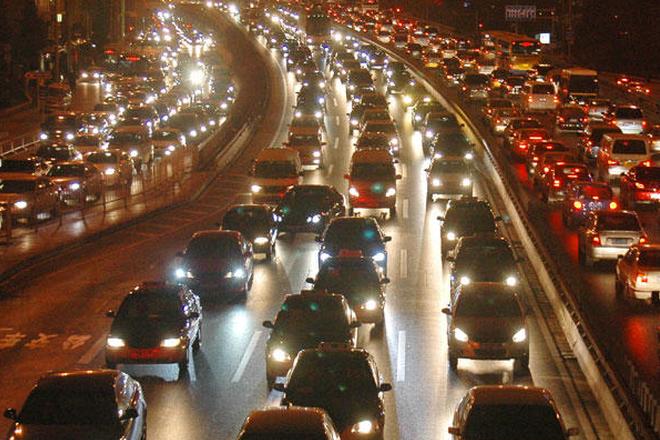 机动车保有量34年增33倍 成污染重要来源