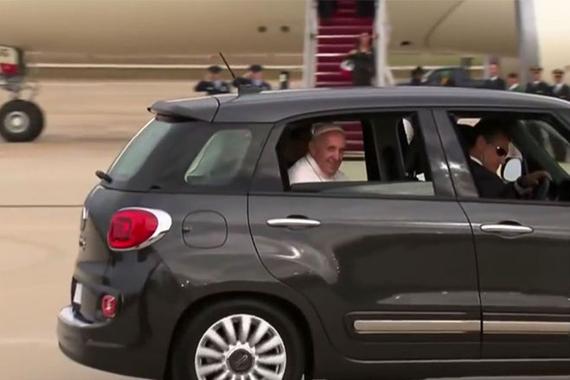 教皇座驾菲亚特500L将接受拍卖 支持慈善