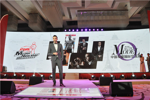 国际超模Bojan走秀