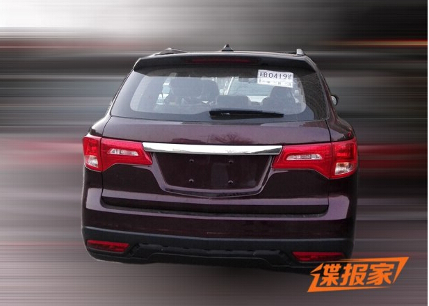 带有讴歌元素 金杯全新SUV内饰谍照曝光