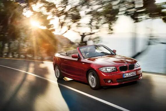 实用帖:先踩刹车还是离合？