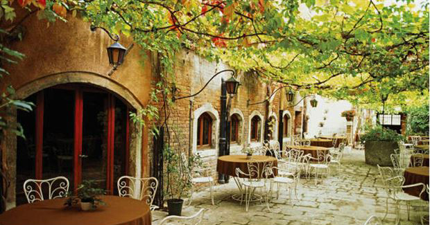 2016最适合自驾游国家 国外合法驾车攻略