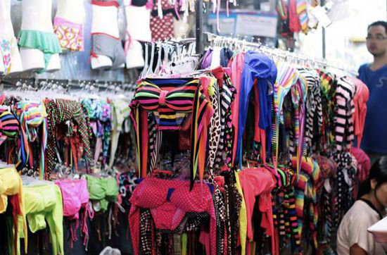 全世界的“屌丝”都爱自驾曼谷考山路?