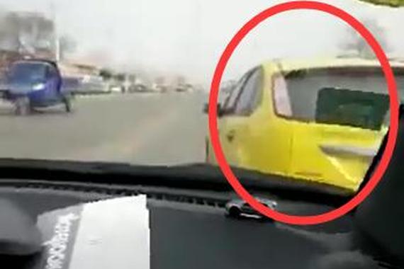 视频：面对疯狂别车！后车竟然撞了上去