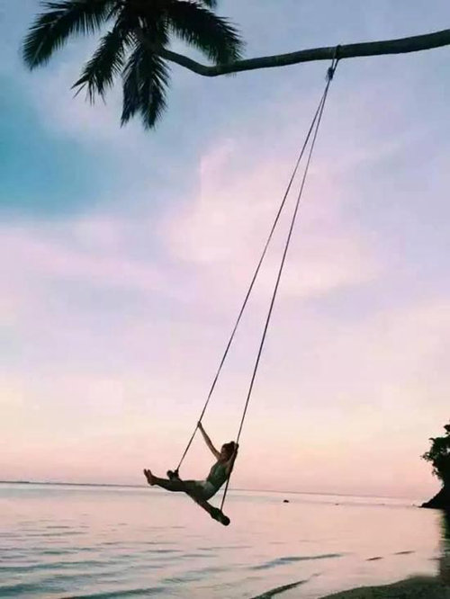 屌丝逆袭大招 教你自驾游中为女票拍靓照