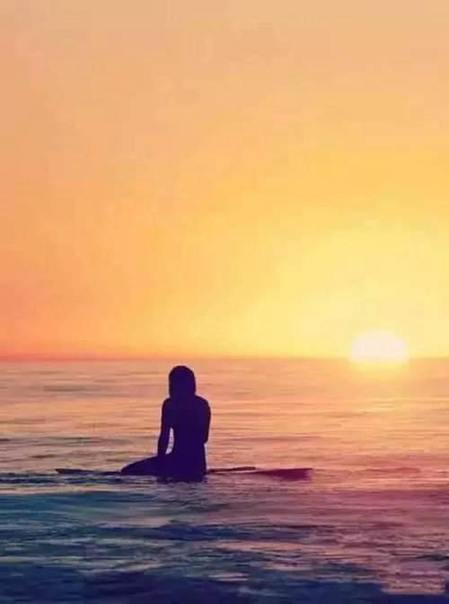 屌丝逆袭大招 教你自驾游中为女票拍靓照