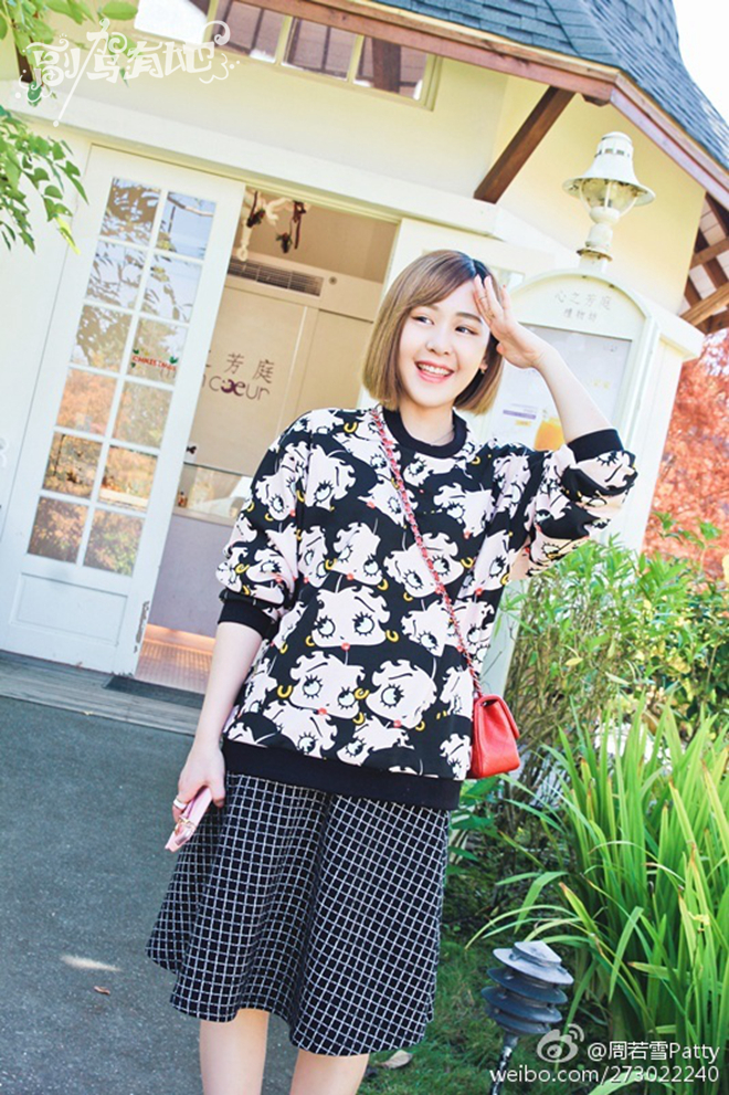 甜美女生游台中 拍摄写真是重点!