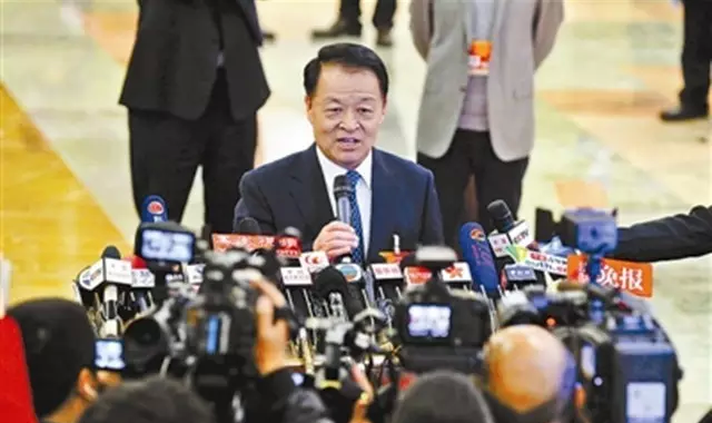 交通部部长 专车规范管理“我比你们着急”