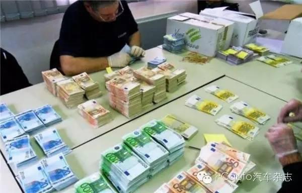 这奥迪A6价值1300万?这也是没谁了!