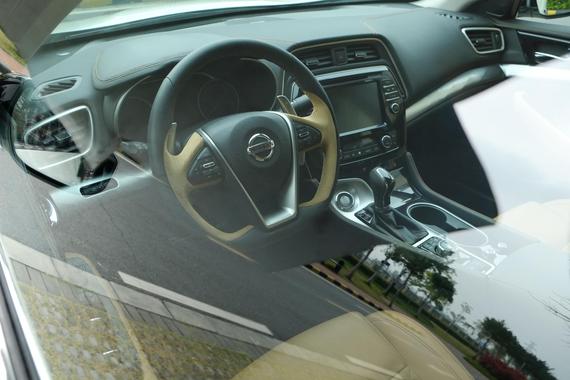 豪华与运动兼备东风日产西玛内饰谍照曝光