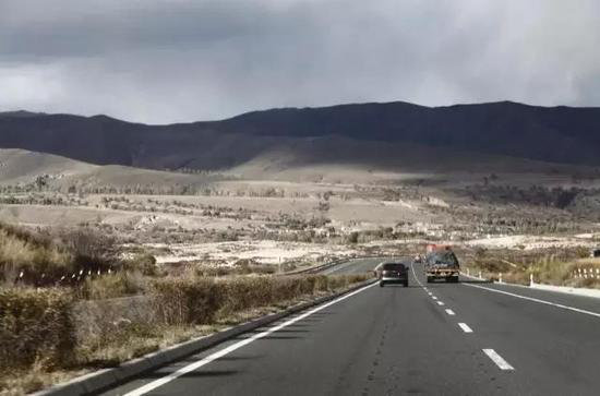 自驾游想要高逼格?快来看看这些建议哦