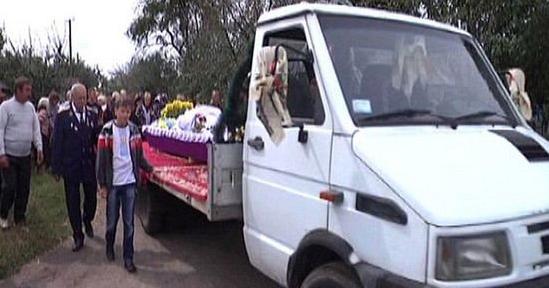 那些高个子坐车的忧伤!“姚明们”告诉你