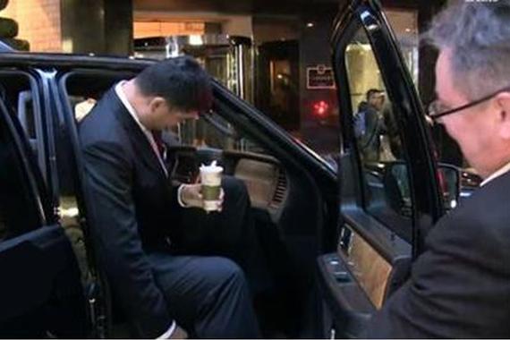 那些高个子坐车的忧伤！“姚明们”告诉你