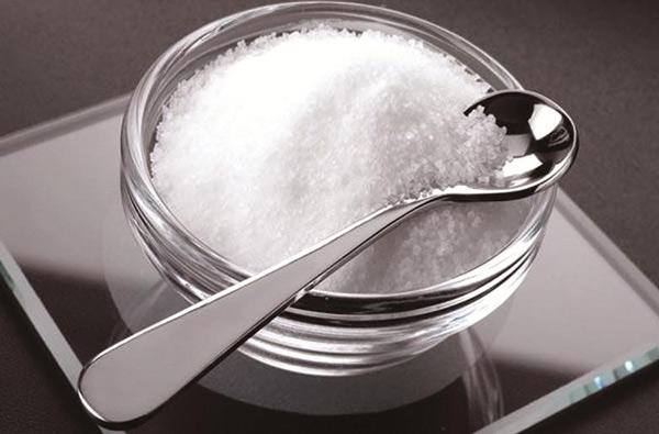 维修黑幕 发动机中放白糖究竟会怎么样!