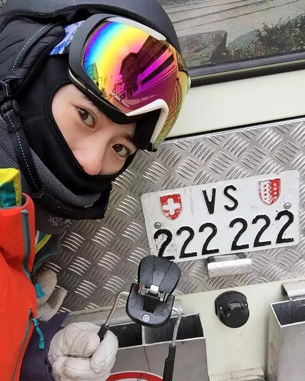 张小鹅大量照片放出 去国外滑雪的那些事儿