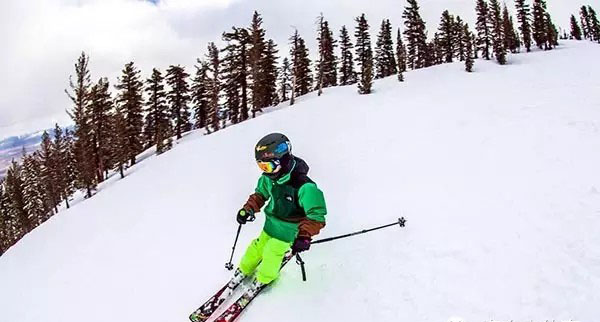 张小鹅大量照片放出 去国外滑雪的那些事儿