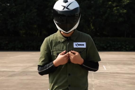 视频：[暴走汽车]大揭秘！劳斯基第一次