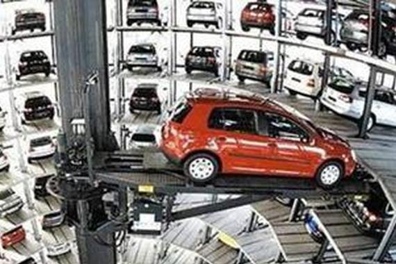 看看德国的自动停车场！一个大写的牛！