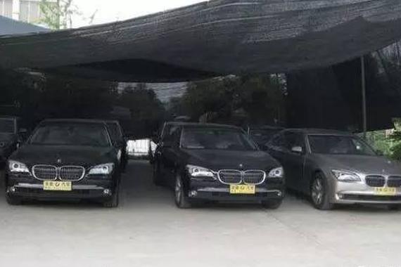 最贫困县城之一：警车用宝马豪车遍地都是