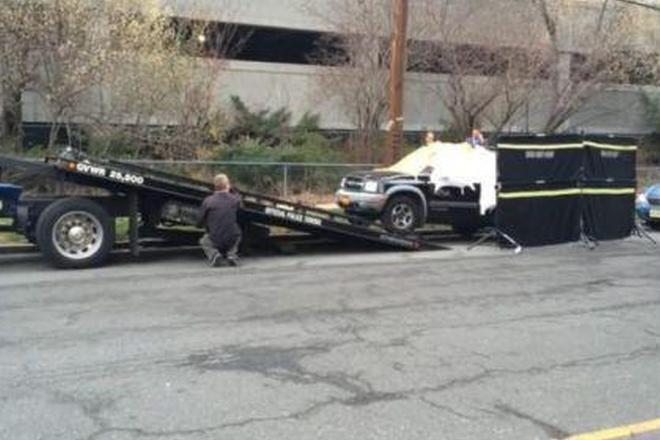 美国夫妻玩车震意外中毒身亡