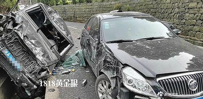 杭州公墓内豪车冲撞行人9人死伤