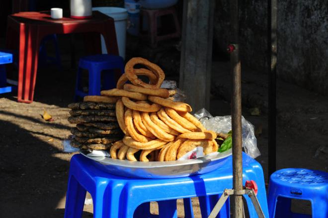 Going在仰光 脏摊儿豪饭的一天怎样度过的