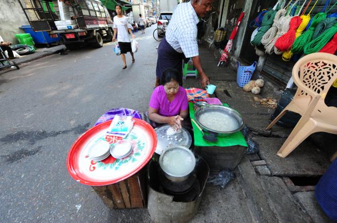 Going在仰光 脏摊儿豪饭的一天怎样度过的