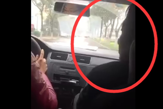 视频：脾气这么大？暴力教学的驾校教练