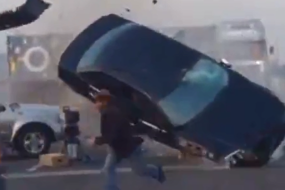 视频：演员李晨浩片场现场出现事故