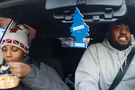 视频：快静音！音乐响起后，老爸疯了