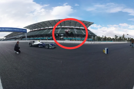 视频：超刺激！跑酷高手后空翻躲F1赛车