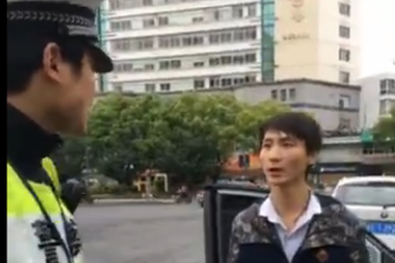 视频：来自“外星球”的他要灭掉地球