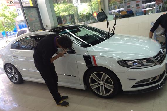 买车后难免遇到车漆发黄发黑 我该怎么办