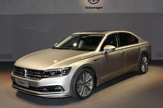 实拍大众首款C级车辉昂 小辉腾战力几何？