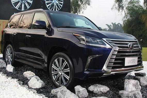 5.1假日7座以下小型客车免费通行 那8座呢