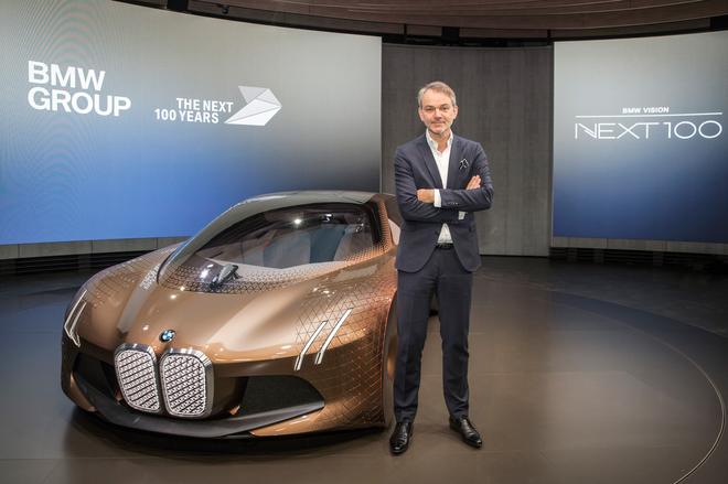 宝马集团设计高级副总裁霍伊顿克先生