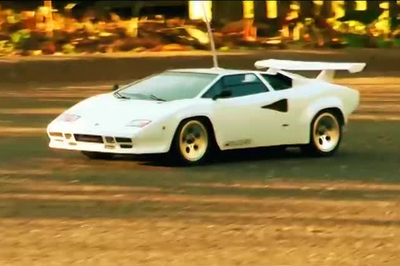 视频：好刺激！RC警车追逐大赛