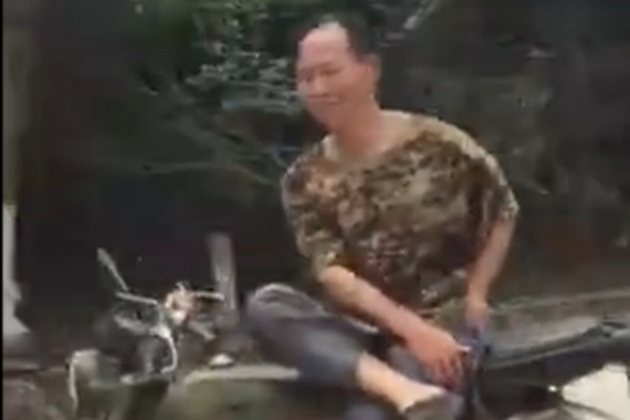 视频：比起这个，汽车无人驾驶简弱到爆