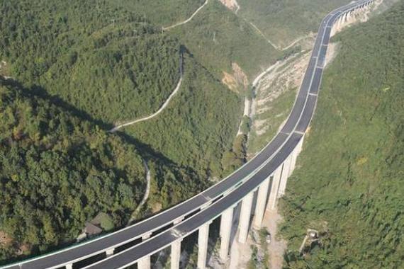 中国收费最高的5条高速公路 值这个价吗？