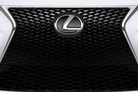 狙击宝马3系，IS与XE是知己or劲敌？