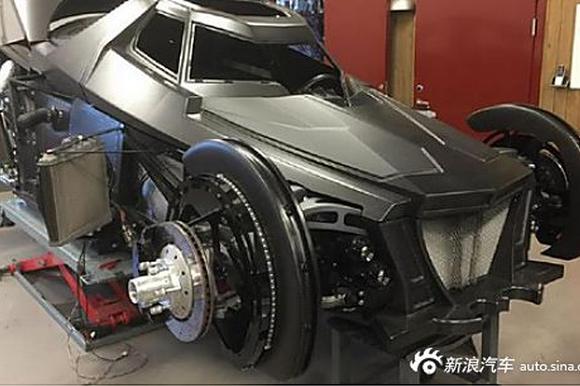 阿拉伯土豪任性 把兰博基尼改成蝙蝠战车