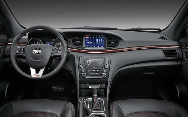 8月初上市 全新奔腾B50内饰官图发布