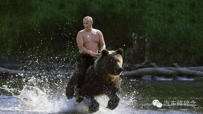 开潜艇、玩F1,可他就没个称心座驾?