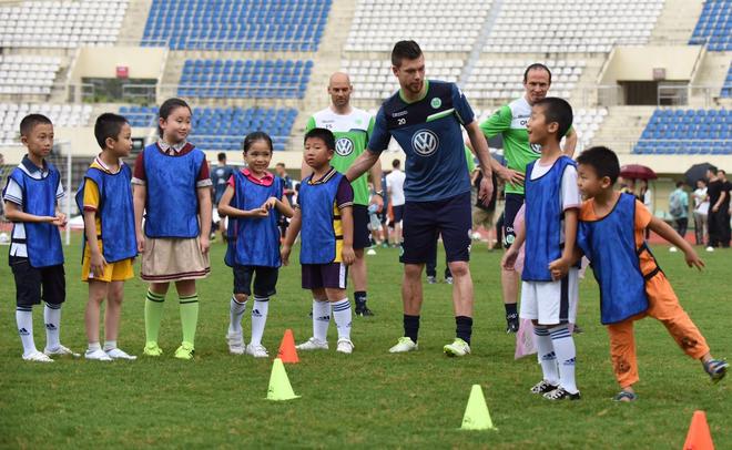 上汽大众鼎力支持2016沃尔夫斯堡中国行