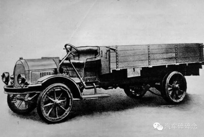 开潜艇、玩F1,可他就没个称心座驾?