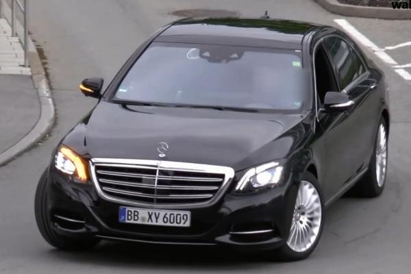 2017年发布/造型升级 奔驰新款S级谍照