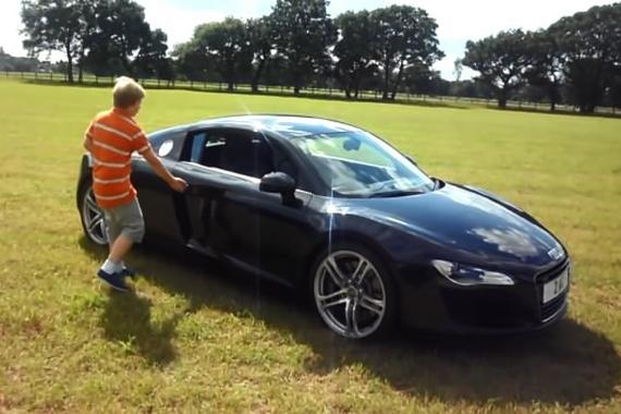 视频：别人家的孩子！11岁驾R8潇洒漂移