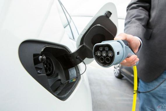 谷歌/苹果入市 德国电力公司拟联合车企