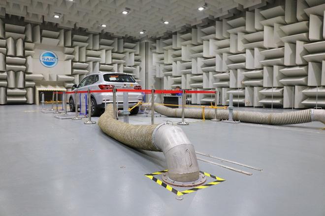 荣威RX5整车转鼓半消声室-开发提高整车振动噪声性能的技术