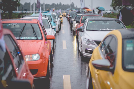 500辆改装车太湖撒欢是什么场面